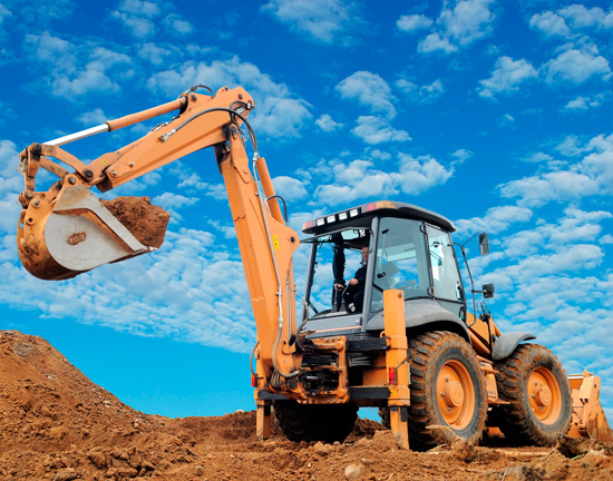 Técnicas de Manejo de Maquinaria Pesada Retroexcavadora